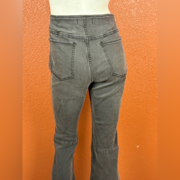 We The Free Dark Gray Flare Jeans Size 32. - Picture 10 of 16